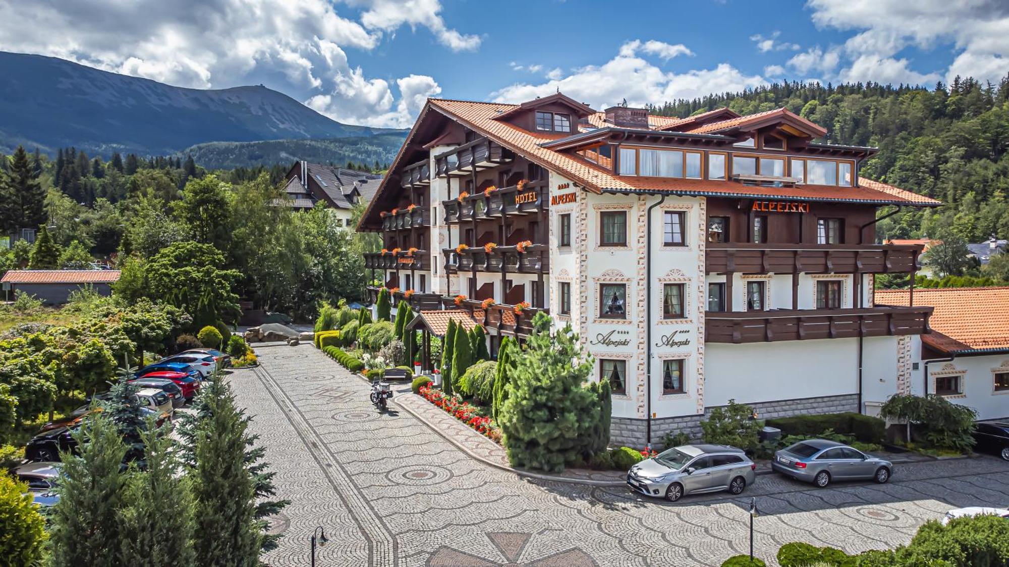 Where to Stay in Poland: 4 Best Leisure Hotels