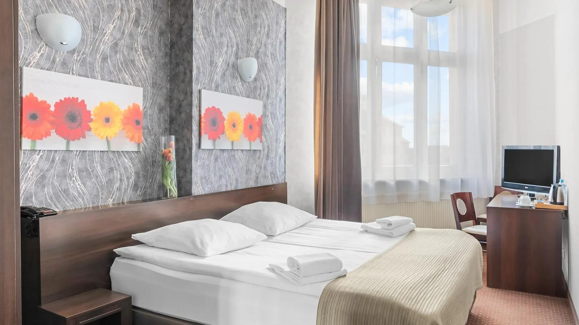 13 Top-Rated Hotels in Poland You Should Actually Book