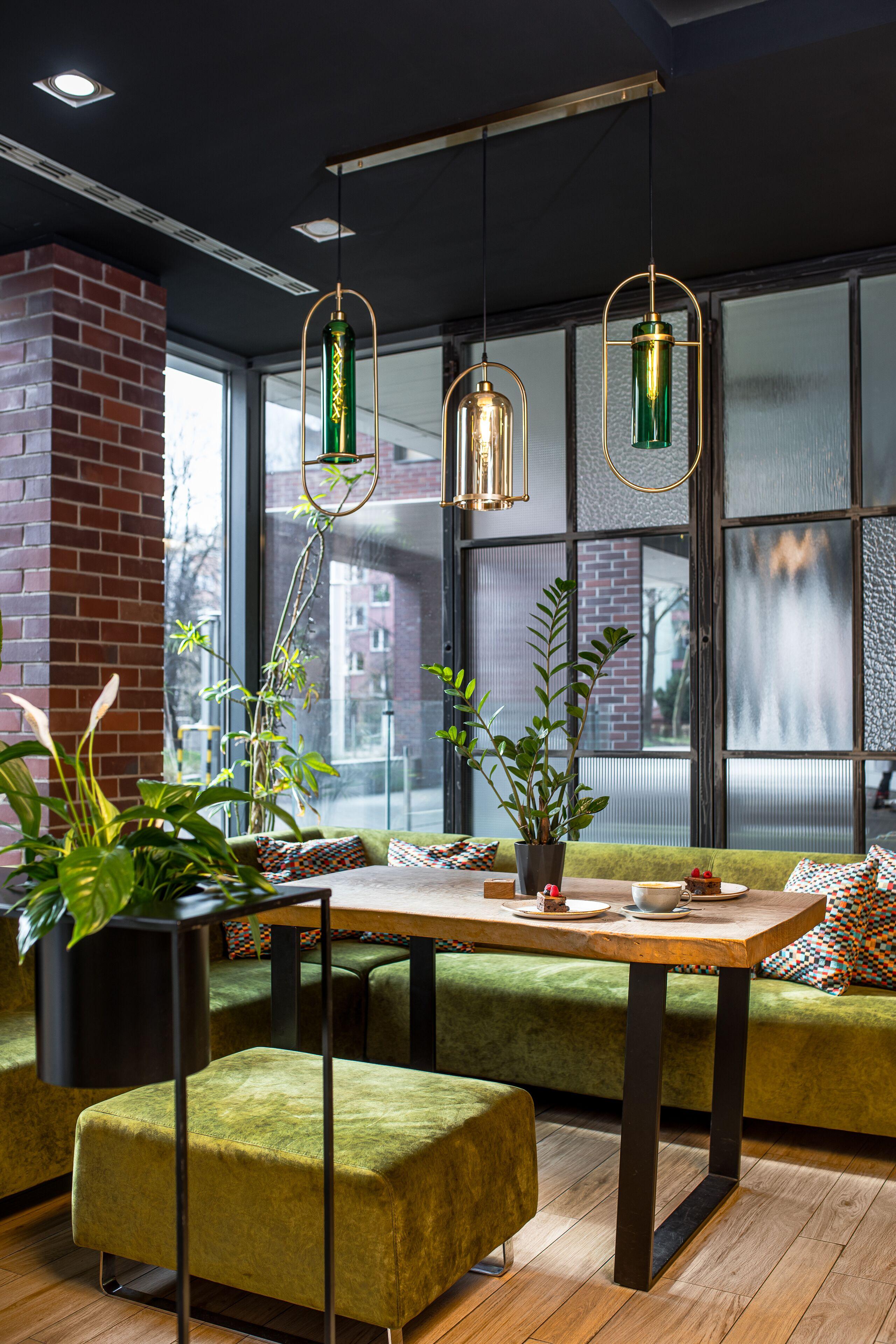 4 Smart Family-Friendly Hotels Near Ossolineum Worth Booking